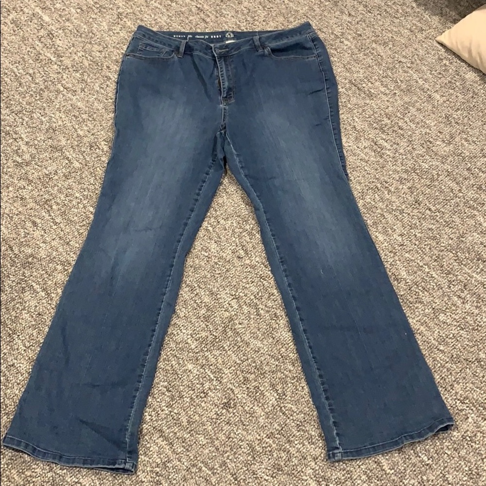 Womens 16 Tall jeans. Classic Fit
